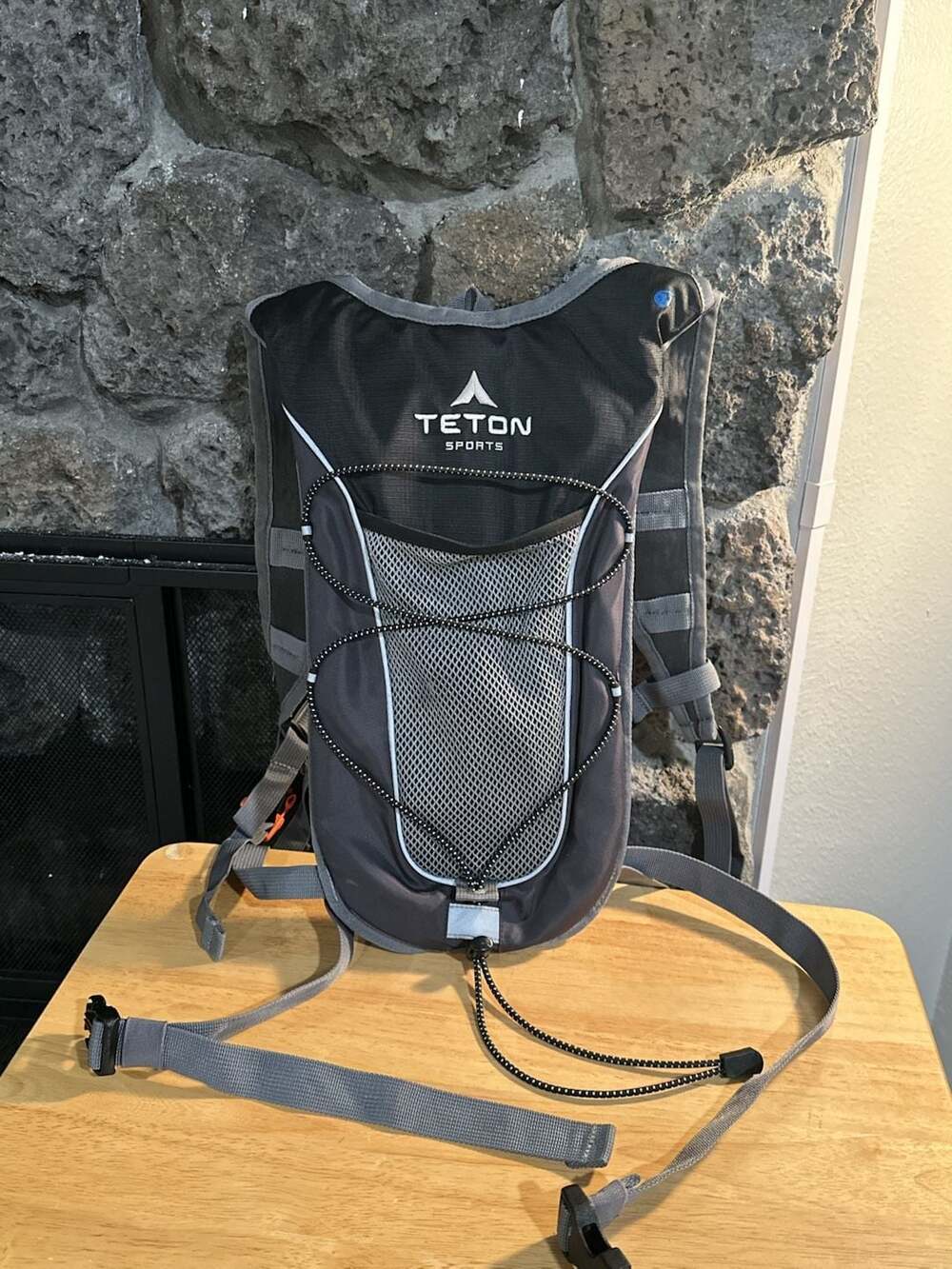 TETON Sports TrailRunner 2.0 Hydration Backpack Gray Black